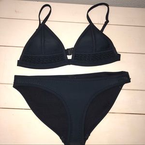 Triangl Bikini Set